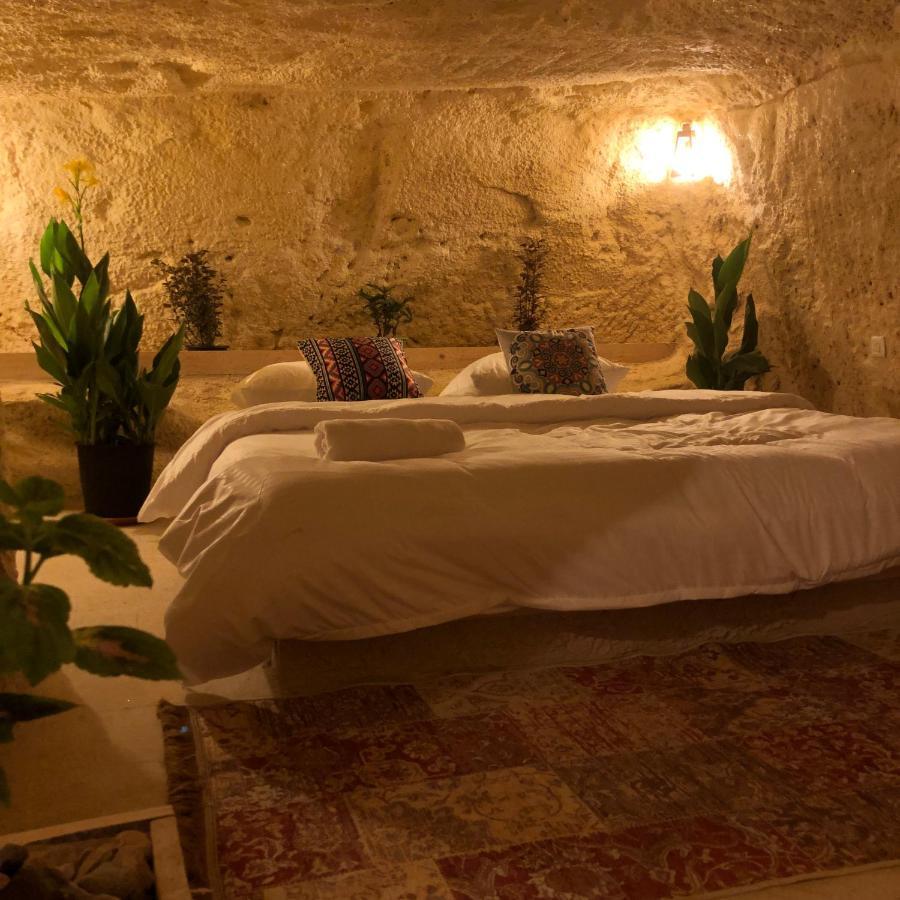 7 Caves Hotel Al Jāyah 外观 照片