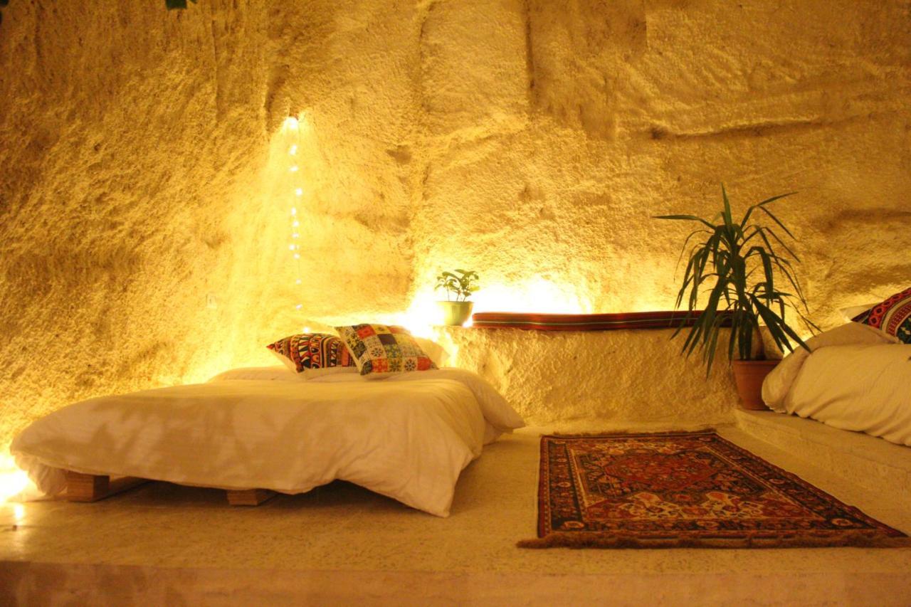 7 Caves Hotel Al Jāyah 外观 照片